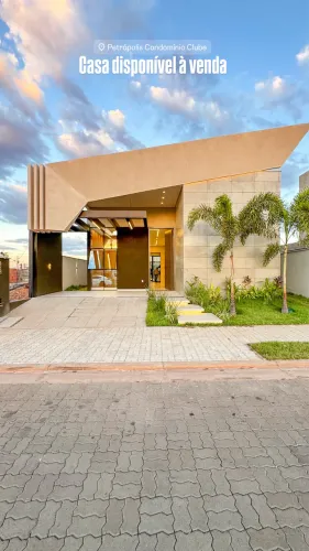Casa à venda no Condomínio Petrópolis Residence