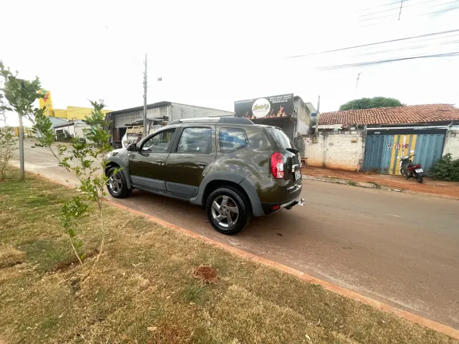 Vendo duster 4x4