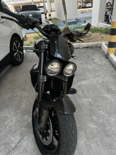 Triumph Rocket 3 R Storm 25/25 - 2.458cc - 182cv - R$ 135.00069