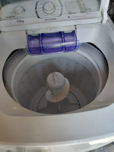 Máquina de lavar roupas 