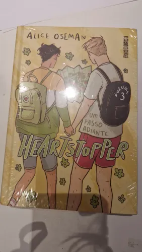 Livro heartstopper volume 3