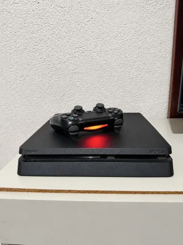 PS4 SLIM 1TB