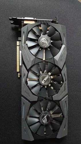 Vendo ou troco GTX 1080 8gb Triple fans por uma melhor com torna minha