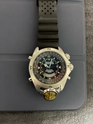 Relógio masculino Technos Skydiver