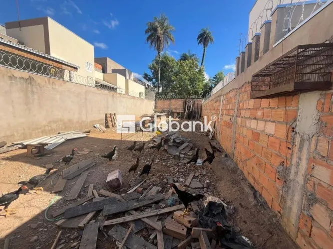 Lote à venda em panorama II com 180m².