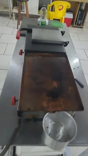 Chapa de Lanches a Gás com Prensa - Progás