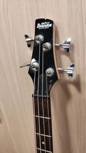 BAIXO IBANEZ GIO PASSIVO VERDE LINDO (MEIO MARMORIZADO) ACOMPANHA A BAG. 