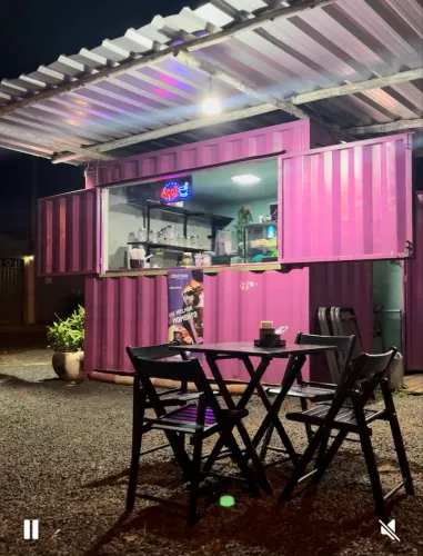 VENDO CONTAINER ROXO COMPLETO - PRONTO PARA TRABALHAR! 
