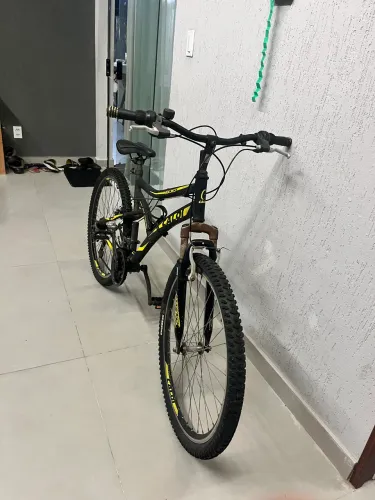 Caloi Andes Aro 26 com Suspensão