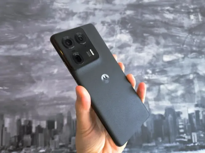 MOTO EDGE 50 ULTRA