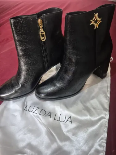 Bota cano curto Luz da Lua