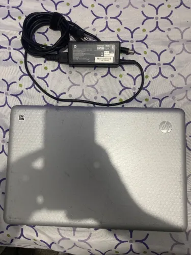 Notebook HP G42 com pequeno defeito