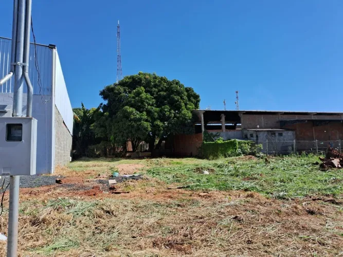 Vendo ou troco terreno quitado de 400 metros quadrados em Rio Verde-Go!!