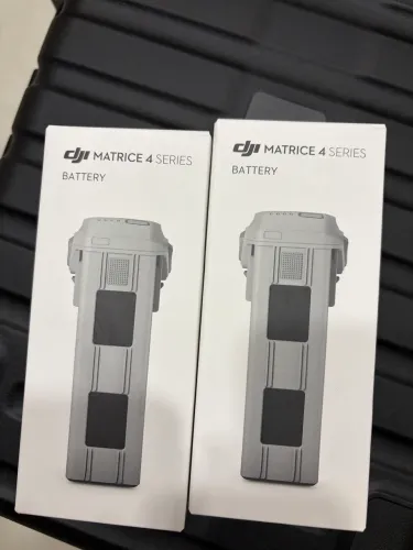 DJI Matrice 4 bateria