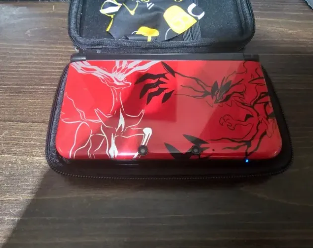 Nintendo 3ds XL Pokémon XY vermelho