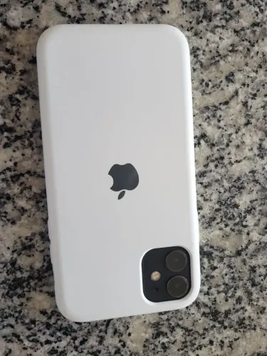 Iphone 11 (Tela quebrada) 64gb