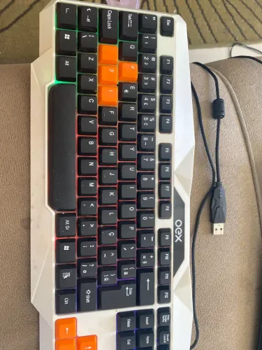 Teclado com led oex