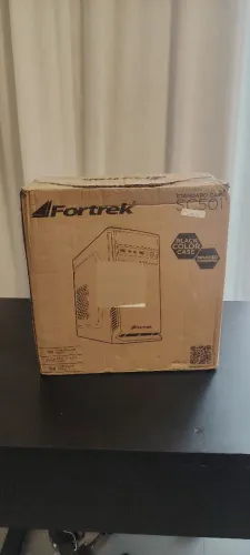 Gabinete para CPU Gamer Fortrek 