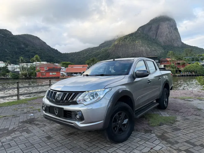 Mitsubishi L200 Triton Sport HPE 2.4 CD Diesel Aut. 2017