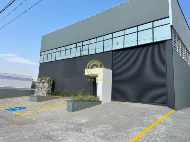 GALPAO COMERCIAL CONDOMINIO FECHADO JACAREI 750M² PROXIMO A DUTRA