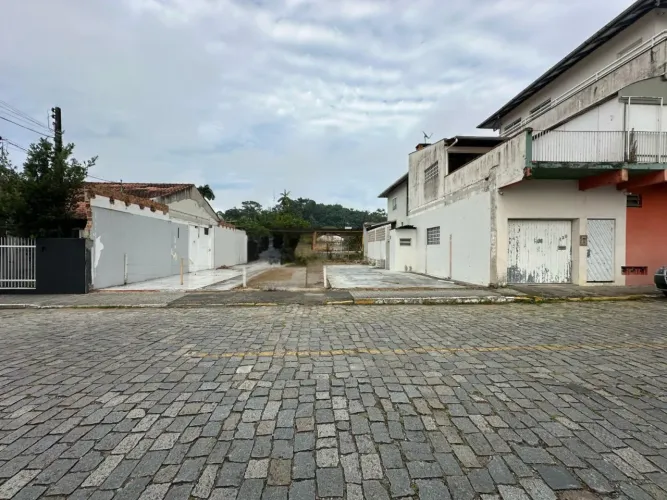 Terreno comercial no Centro de Gaspar