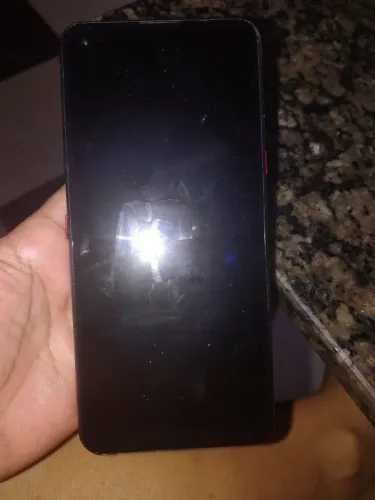 2 celulares usados porém bom e funcionando 
