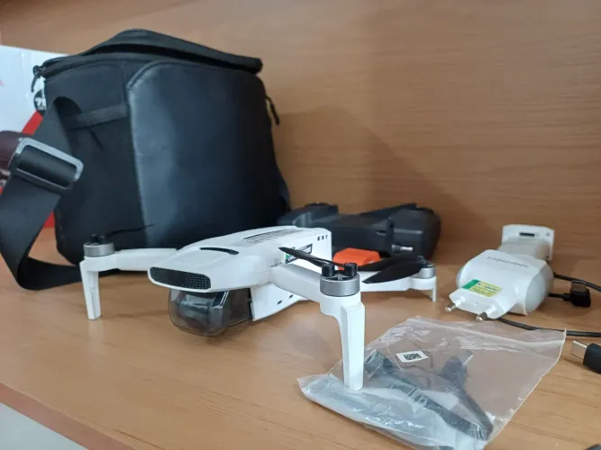 Drone Fimi X8 Mini Xiaomi com duas Baterias.