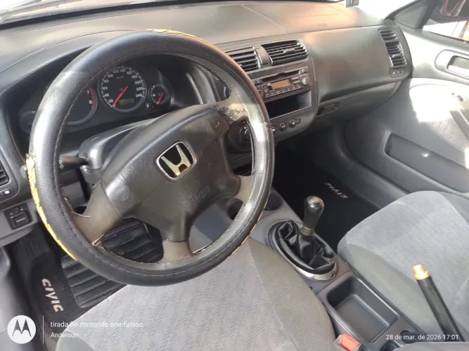 Honda Civic Sedan LX 1.7 16V 115cv Mec. 4P 2004