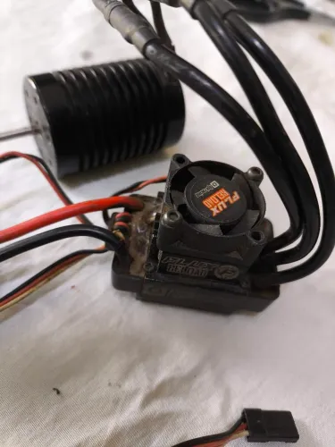 Combo Brushless HPI Racing - ESC Flux Reload + Motor