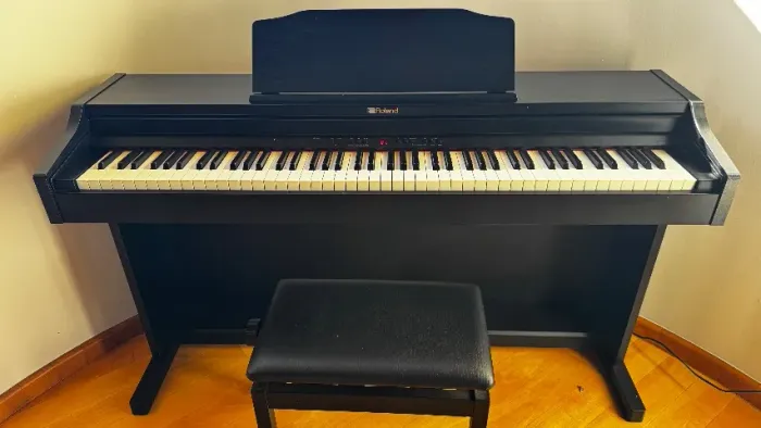 Piano eletrônico Roland