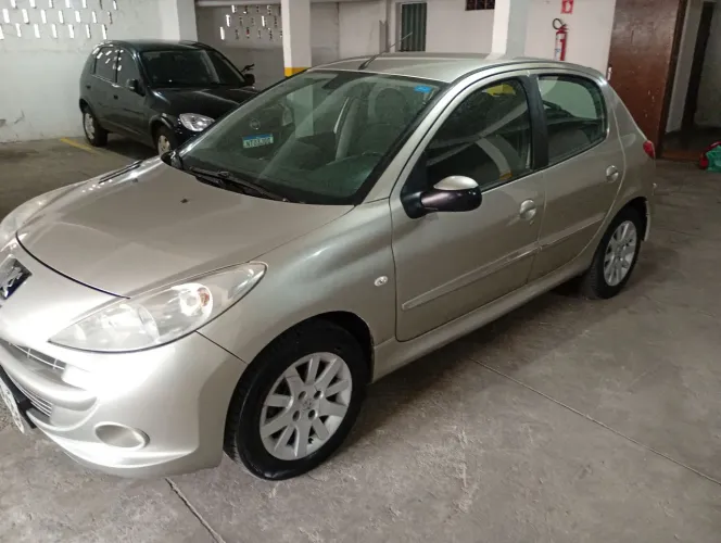 Peugeot 207 XR Sport 1.4 Flex 8V 5P 2012