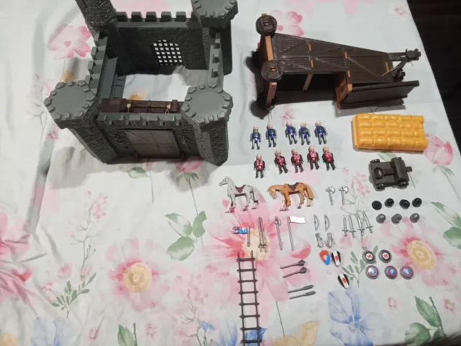 Brinquedo de Castelo Medieval 