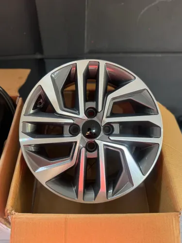 Roda Aro 15 4x100 modelo HB20 (Entrego instalado)