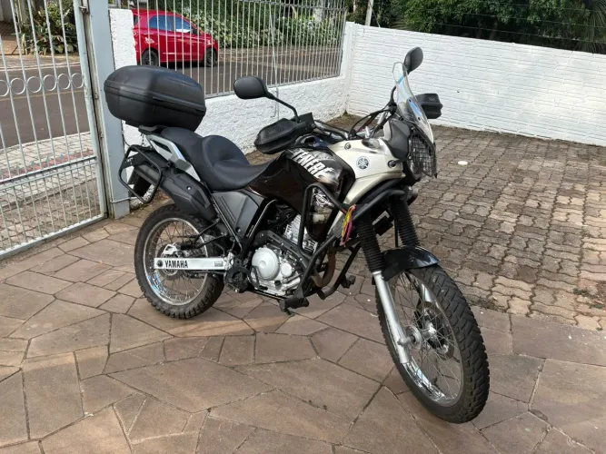 VENDE-SE - YAMAHA TÉNÉRÉ 250 2016/2016