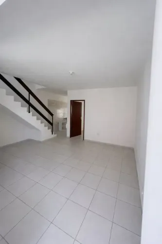 Casa Duplex em Condomínio Fechado no Santos Dumont