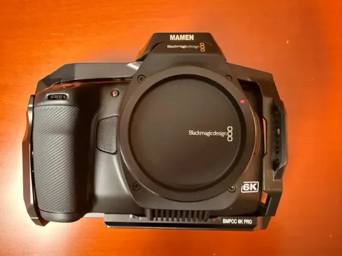 ? Blackmagic Pocket Cinema Camera 6K G2