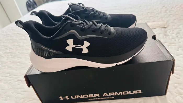 Tênis Under Armour