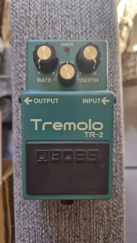 Pedal Boss Tremolo TR-2