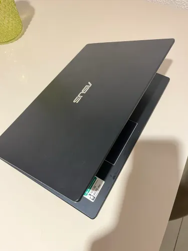     Notebook Notebook - ASUS VivoBook E510MAB 4GB RAM 128GB 