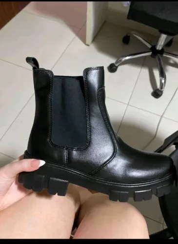Coturno feminino Chelsea Tratorada botinha