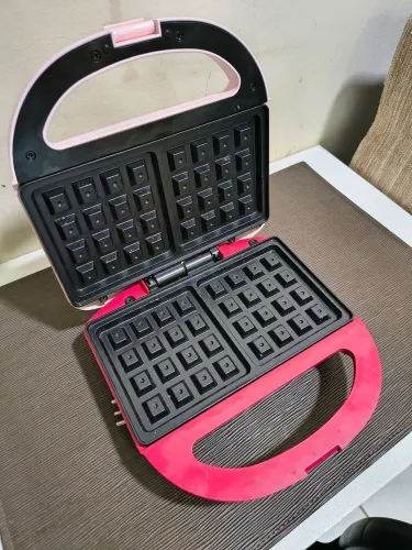 Máquina de waffles cadence 220V