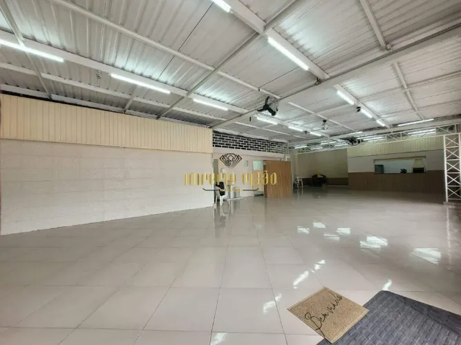 Salão para Aluguel de 197,24,M² no bairro Maria de Maggi Suzano-SP