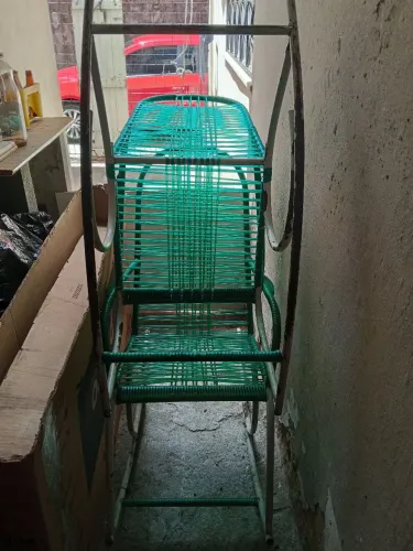 Vendo duas cadeiras verdes tubular por RS 200 * whats
