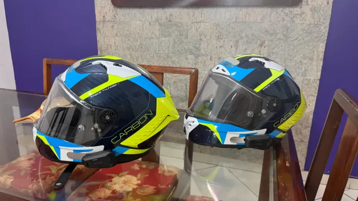 Capacetes LS2 Thunder Carbon + Intercomunicadores 