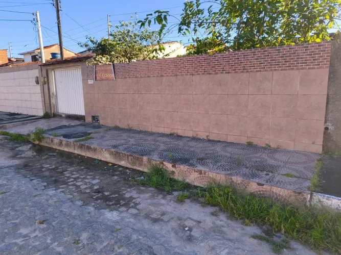 Casa 10x20m 200m2 com 2 quartos no Salvador Lyra e a 5 minutos do Shopping Pátio Maceió
