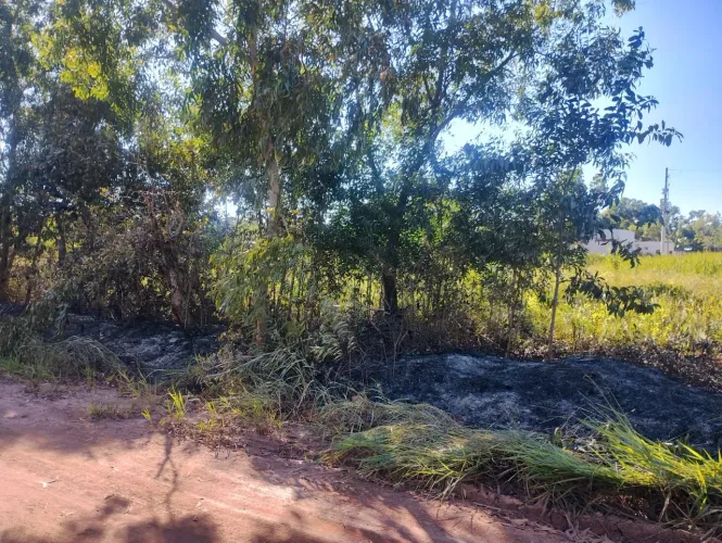 Lotes pra Guarapari, R$ 10 mil entrada, tem 7 Lotes juntos, escriturado, registrado, IPTU 