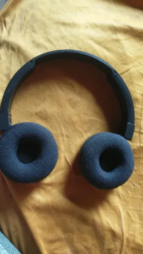 Venda-se esse fone do ouvindo,foi usado uma vez. Funciona tudo certo é tá apenas por 60
