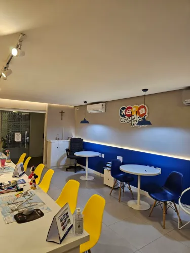 EB PINTOR E GESSEIRO PROFISSIONAL DE ALTO PADRÃO.