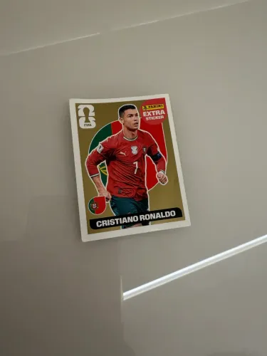 Cristiano Ronaldo legend gold