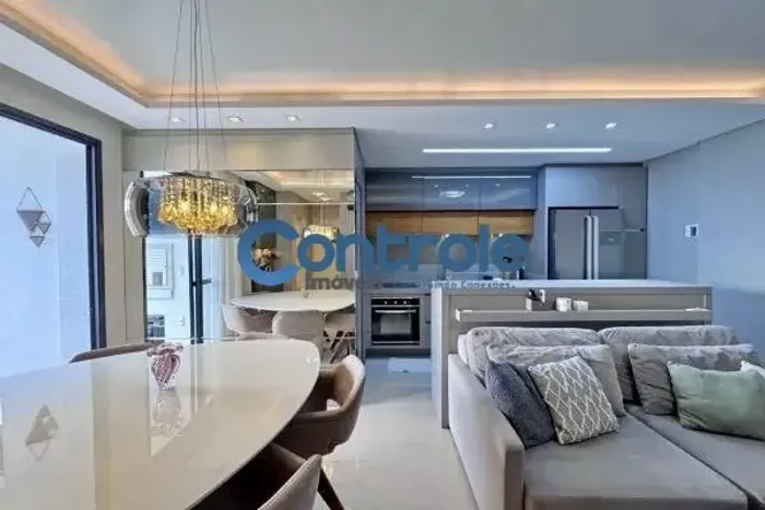 Apartamento com 02 quartos no Kobrasol, em São José/SC!